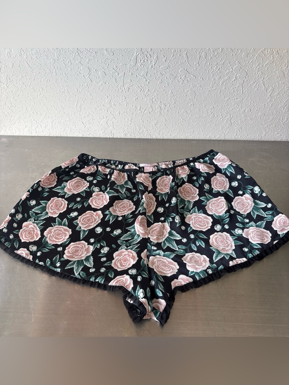 Victoria’s Secret Satin Ruffled Rose Print PJ Shorts💕